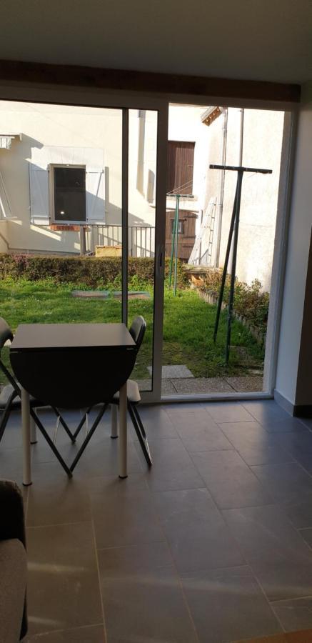 La Petite Maison Hotel Saint-Georges-sur-Cher Buitenkant foto