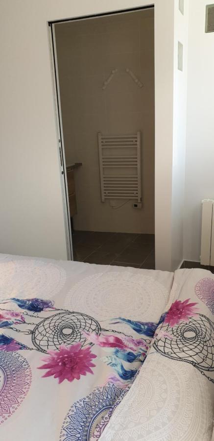 La Petite Maison Hotel Saint-Georges-sur-Cher Buitenkant foto
